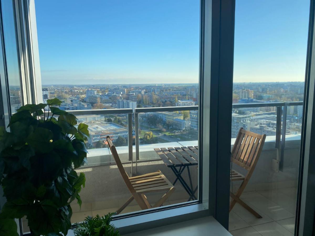 Fantastic View From The 20Th Floor Apartment Братислава Екстериор снимка