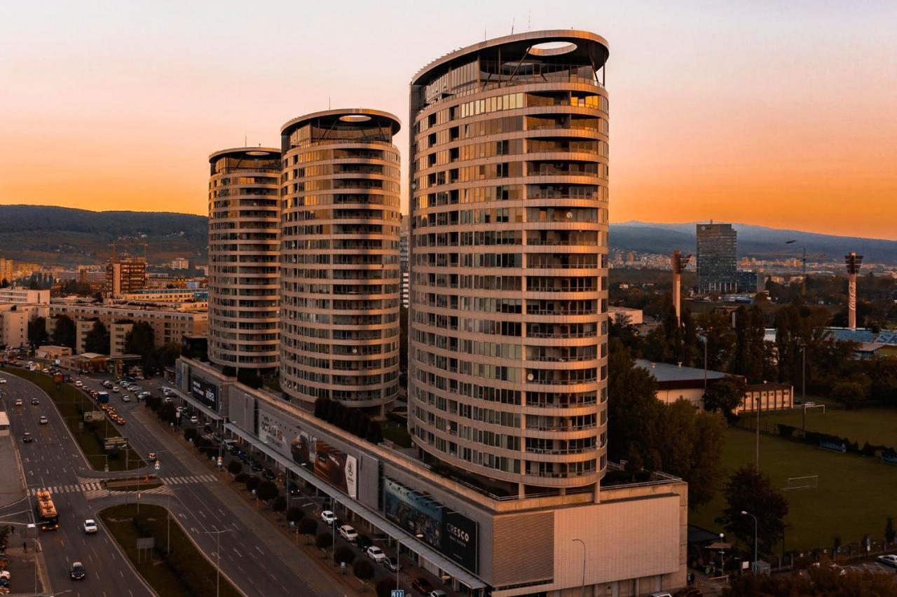 Fantastic View From The 20Th Floor Apartment Братислава Екстериор снимка